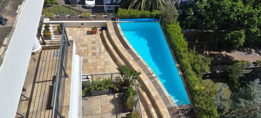 To Let 2 Bedroom Property for Rent in Sea Point Western Cape